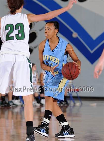 Thumbnail 1 in Burbank vs. Granite Bay (Bulldog Winter Classic) photogallery.