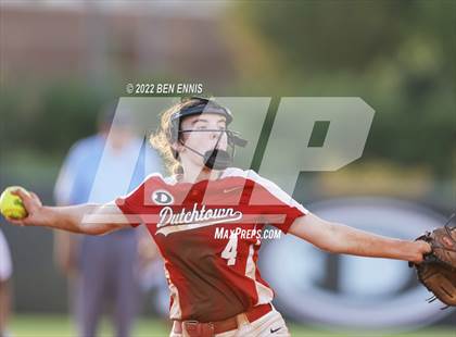 Thumbnail 2 in Creekside @ Dutchtown photogallery.