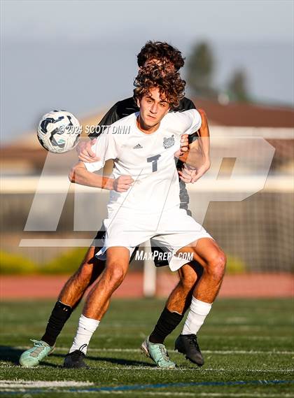Thumbnail 2 in Carlmont @ Archbishop Mitty photogallery.