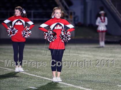 Thumbnail 3 in Liberty-Eylau vs. Carthage (3A Region 2 Bi-District Playoff) photogallery.