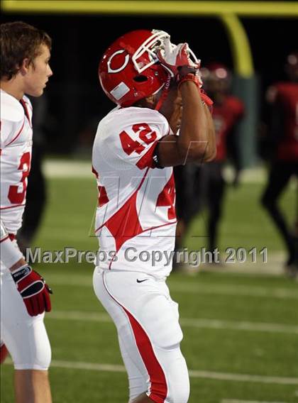Thumbnail 1 in Liberty-Eylau vs. Carthage (3A Region 2 Bi-District Playoff) photogallery.