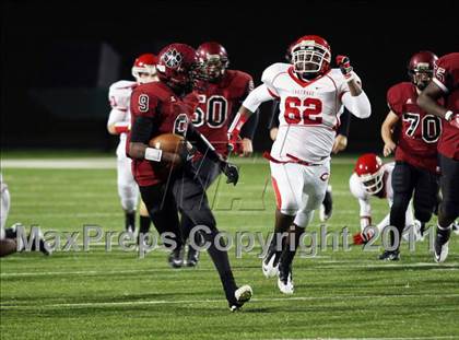 Thumbnail 3 in Liberty-Eylau vs. Carthage (3A Region 2 Bi-District Playoff) photogallery.