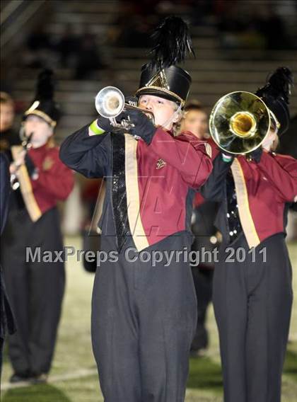 Thumbnail 3 in Liberty-Eylau vs. Carthage (3A Region 2 Bi-District Playoff) photogallery.