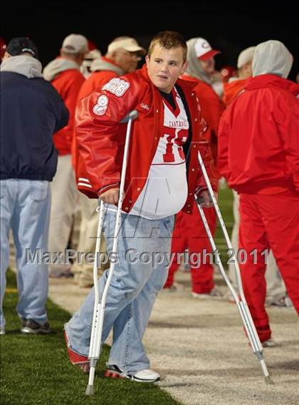 Thumbnail 1 in Liberty-Eylau vs. Carthage (3A Region 2 Bi-District Playoff) photogallery.