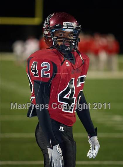 Thumbnail 1 in Liberty-Eylau vs. Carthage (3A Region 2 Bi-District Playoff) photogallery.