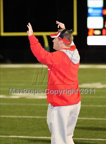Thumbnail 3 in Liberty-Eylau vs. Carthage (3A Region 2 Bi-District Playoff) photogallery.