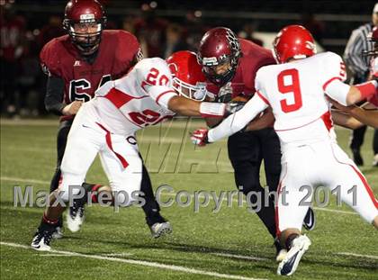 Thumbnail 1 in Liberty-Eylau vs. Carthage (3A Region 2 Bi-District Playoff) photogallery.