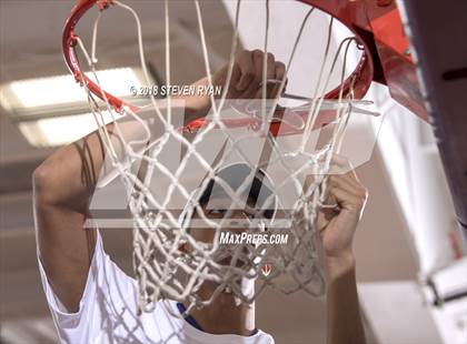 Thumbnail 3 in University vs. Montverde Academy (GEICO National Tournament Final) photogallery.