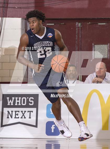 Thumbnail 1 in University vs. Montverde Academy (GEICO National Tournament Final) photogallery.