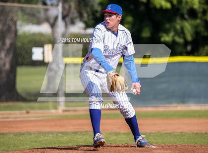 Thumbnail 3 in La Serna vs. Reno photogallery.