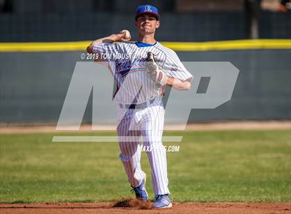 Thumbnail 3 in La Serna vs. Reno photogallery.