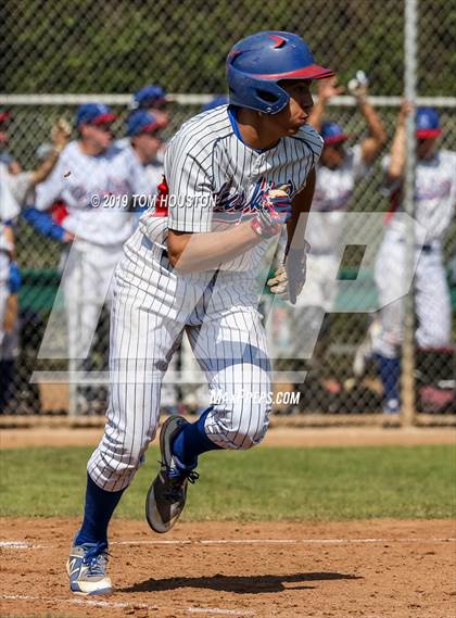 Thumbnail 1 in La Serna vs. Reno photogallery.