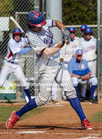 Thumbnail 3 in La Serna vs. Reno photogallery.