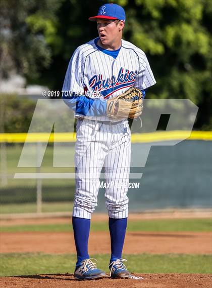 Thumbnail 3 in La Serna vs. Reno photogallery.