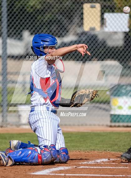 Thumbnail 3 in La Serna vs. Reno photogallery.