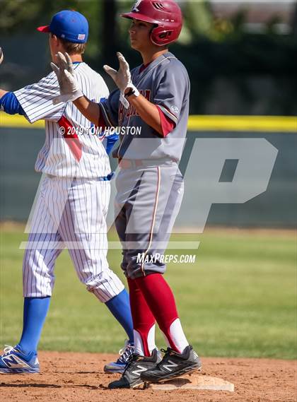 Thumbnail 1 in La Serna vs. Reno photogallery.