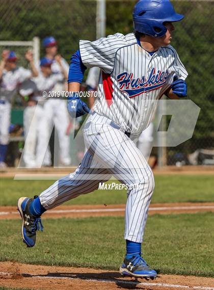 Thumbnail 2 in La Serna vs. Reno photogallery.