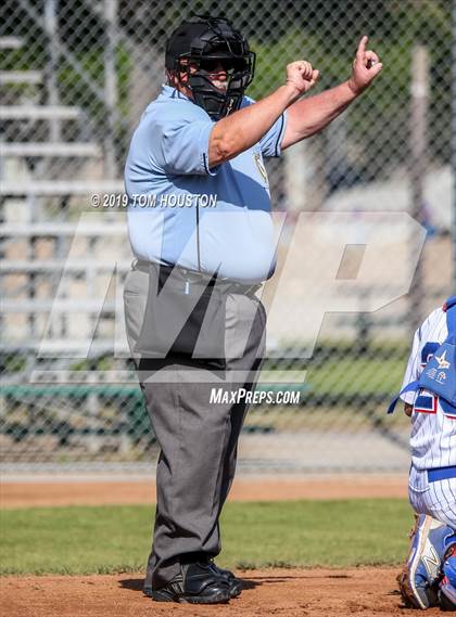 Thumbnail 1 in La Serna vs. Reno photogallery.