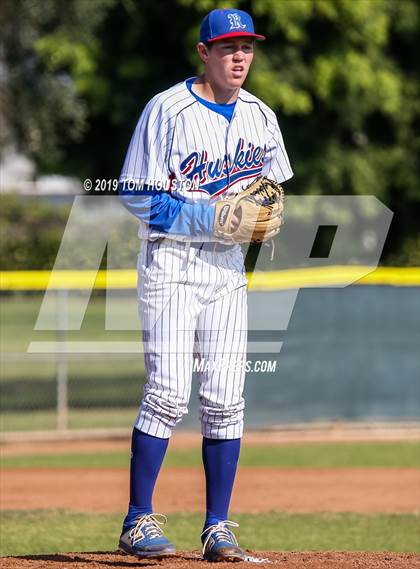 Thumbnail 1 in La Serna vs. Reno photogallery.
