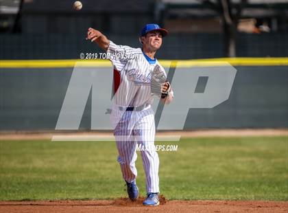 Thumbnail 1 in La Serna vs. Reno photogallery.