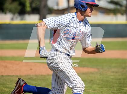 Thumbnail 2 in La Serna vs. Reno photogallery.