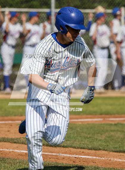 Thumbnail 2 in La Serna vs. Reno photogallery.