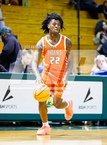 Thumbnail 2 in South View vs. Northwood Temple Academy (Hoops and Dreams Showcase 2025) photogallery.