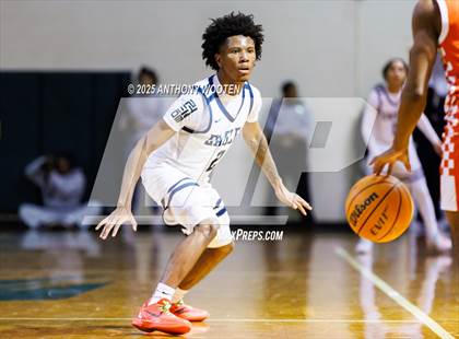 Thumbnail 3 in South View vs. Northwood Temple Academy (Hoops and Dreams Showcase 2025) photogallery.