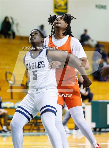 Thumbnail 2 in South View vs. Northwood Temple Academy (Hoops and Dreams Showcase 2025) photogallery.