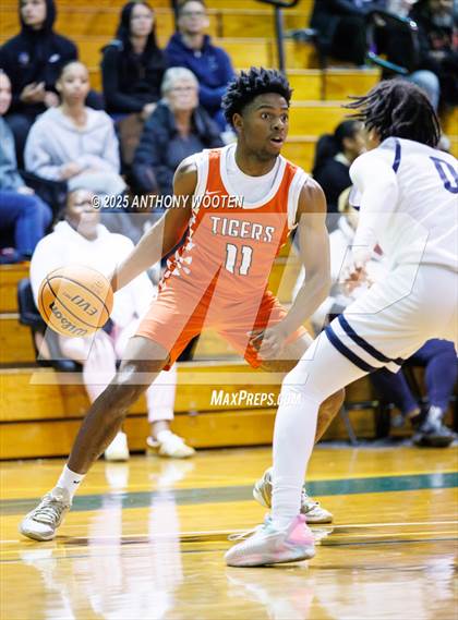 Thumbnail 3 in South View vs. Northwood Temple Academy (Hoops and Dreams Showcase 2025) photogallery.