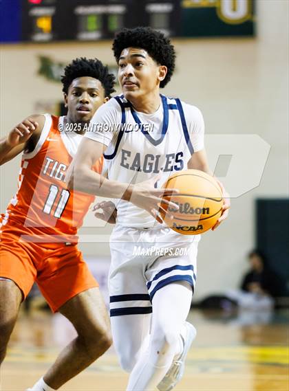 Thumbnail 2 in South View vs. Northwood Temple Academy (Hoops and Dreams Showcase 2025) photogallery.