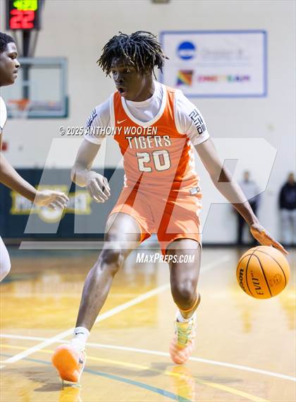 Thumbnail 1 in South View vs. Northwood Temple Academy (Hoops and Dreams Showcase 2025) photogallery.