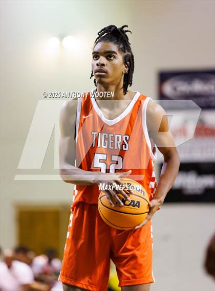 Thumbnail 1 in South View vs. Northwood Temple Academy (Hoops and Dreams Showcase 2025) photogallery.