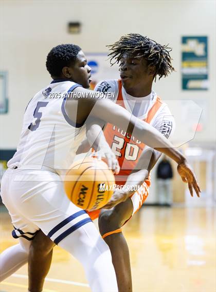 Thumbnail 2 in South View vs. Northwood Temple Academy (Hoops and Dreams Showcase 2025) photogallery.