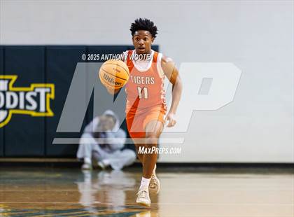 Thumbnail 2 in South View vs. Northwood Temple Academy (Hoops and Dreams Showcase 2025) photogallery.