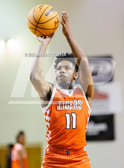 Thumbnail 1 in South View vs. Northwood Temple Academy (Hoops and Dreams Showcase 2025) photogallery.