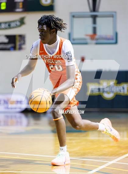 Thumbnail 2 in South View vs. Northwood Temple Academy (Hoops and Dreams Showcase 2025) photogallery.