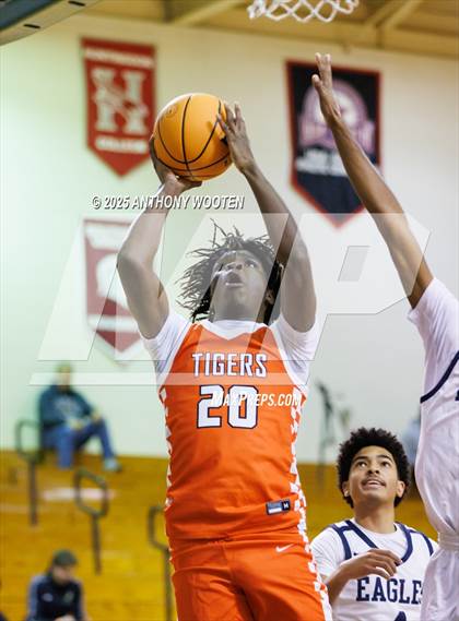 Thumbnail 1 in South View vs. Northwood Temple Academy (Hoops and Dreams Showcase 2025) photogallery.