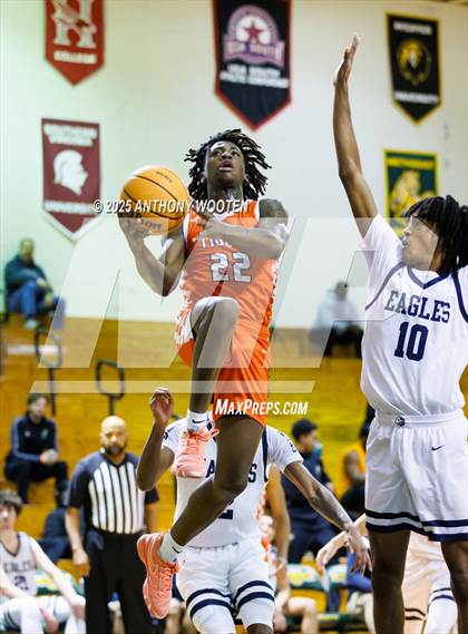 Thumbnail 3 in South View vs. Northwood Temple Academy (Hoops and Dreams Showcase 2025) photogallery.