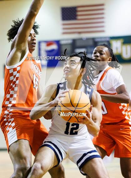 Thumbnail 3 in South View vs. Northwood Temple Academy (Hoops and Dreams Showcase 2025) photogallery.