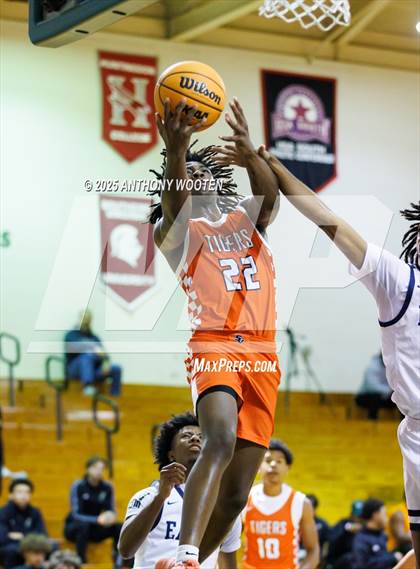 Thumbnail 1 in South View vs. Northwood Temple Academy (Hoops and Dreams Showcase 2025) photogallery.