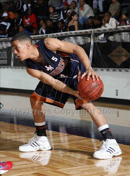 Thumbnail 1 in Madison vs. Duncanville (McDonald's Texas Invitational) photogallery.