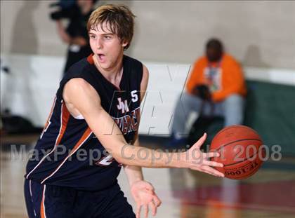 Thumbnail 2 in Madison vs. Duncanville (McDonald's Texas Invitational) photogallery.