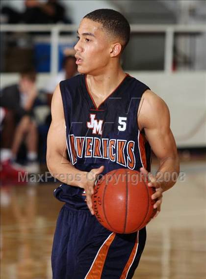 Thumbnail 2 in Madison vs. Duncanville (McDonald's Texas Invitational) photogallery.