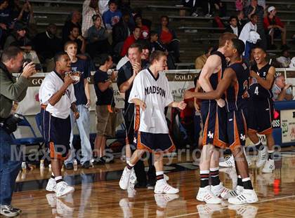 Thumbnail 3 in Madison vs. Duncanville (McDonald's Texas Invitational) photogallery.