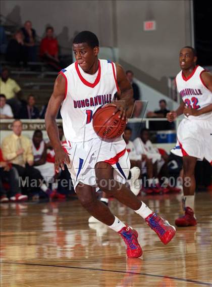 Thumbnail 3 in Madison vs. Duncanville (McDonald's Texas Invitational) photogallery.