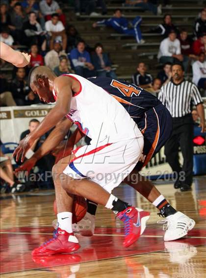 Thumbnail 1 in Madison vs. Duncanville (McDonald's Texas Invitational) photogallery.