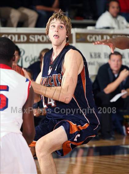 Thumbnail 1 in Madison vs. Duncanville (McDonald's Texas Invitational) photogallery.