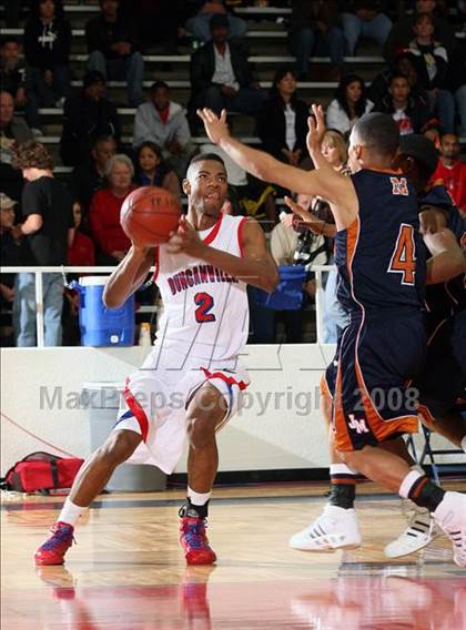 Thumbnail 1 in Madison vs. Duncanville (McDonald's Texas Invitational) photogallery.
