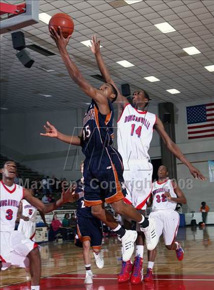 Thumbnail 3 in Madison vs. Duncanville (McDonald's Texas Invitational) photogallery.